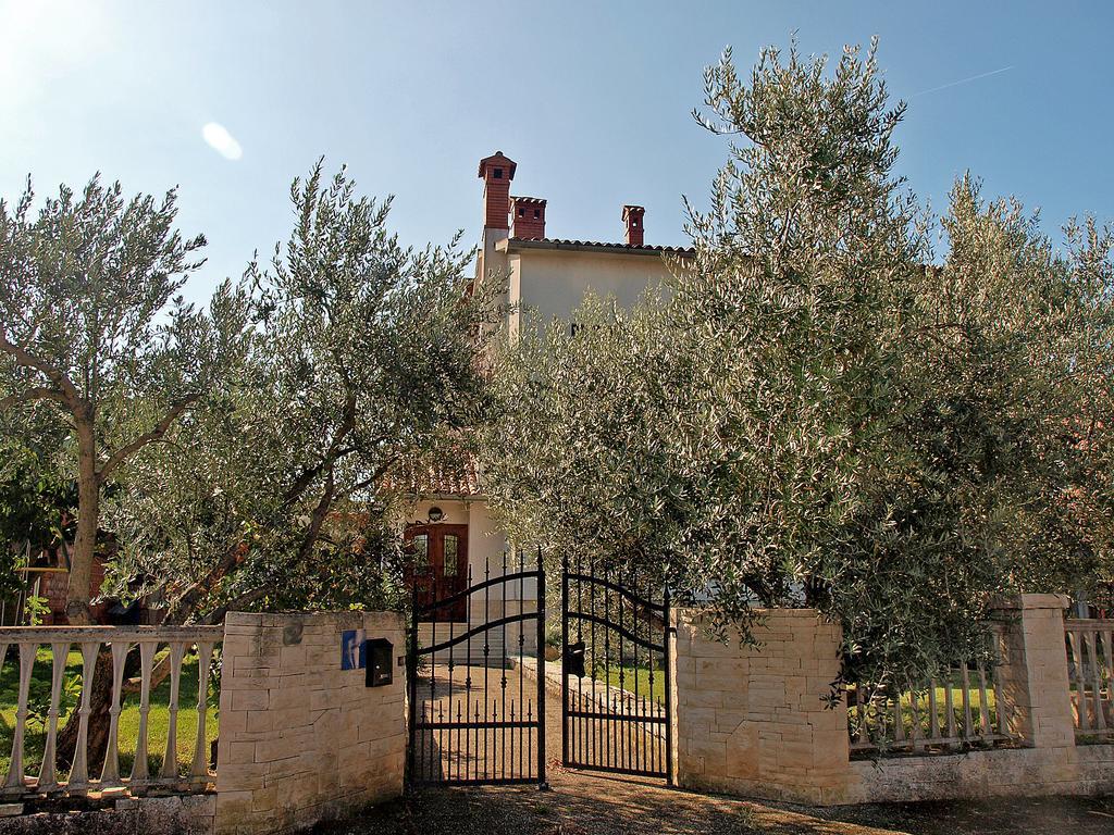 Apartments Nera Fažana Exterior foto