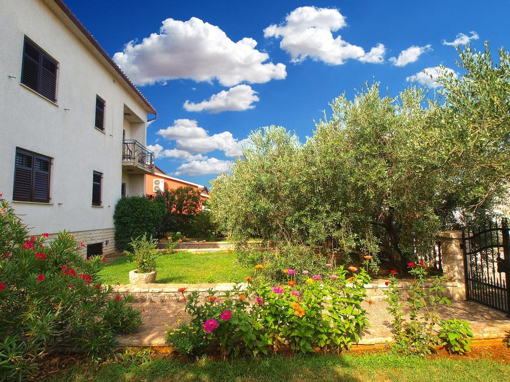 Apartments Nera Fažana Exterior foto